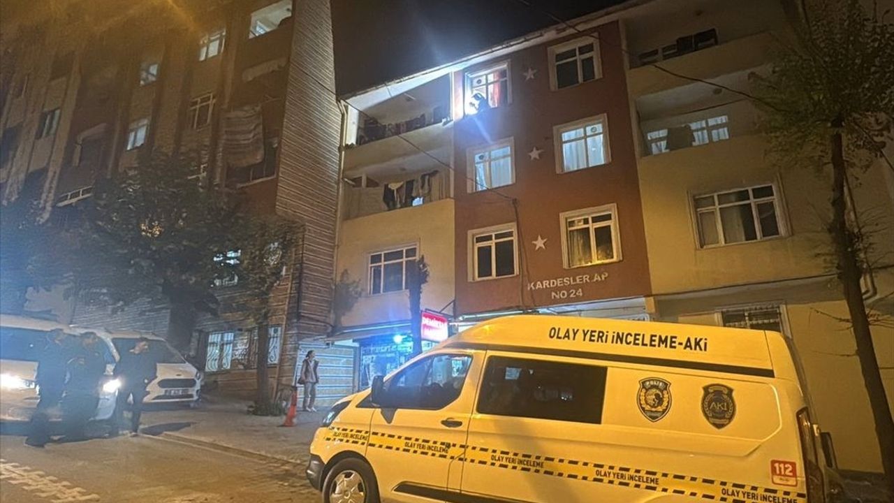 Esenyurt'ta Mısırlı Genç Kız Pencereden Düşerek Ağır Yaralandı