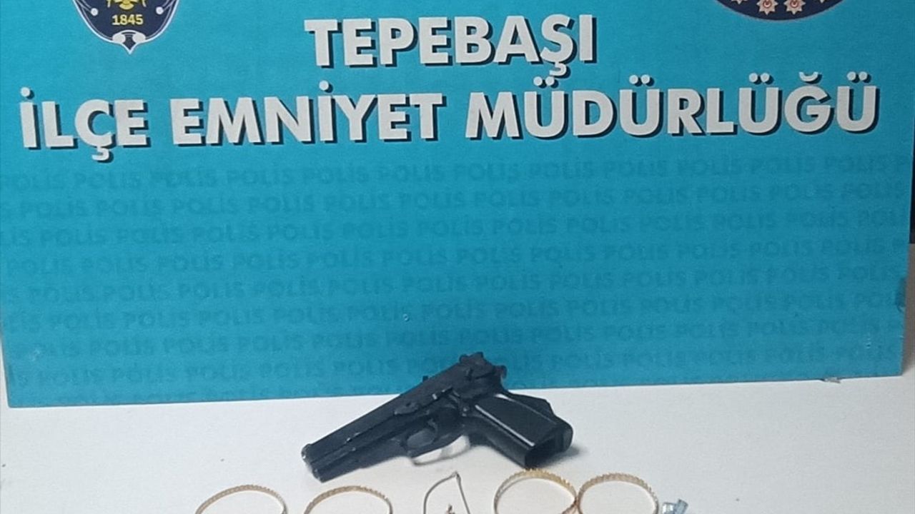 Eskişehir'de Dolandırıcılık Şüphesi: 4 Kişi Gözaltına Alındı