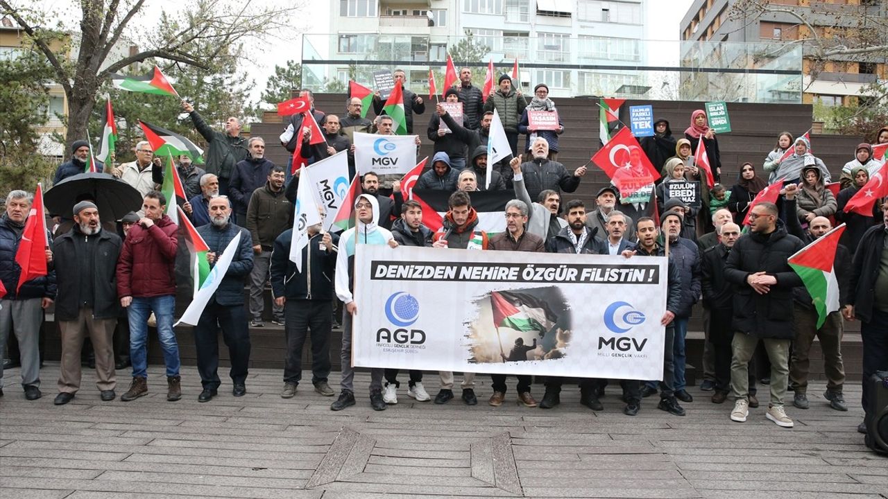 Eskişehir'de Gazze Saldırılarına Karşı Protesto Düzenlendi