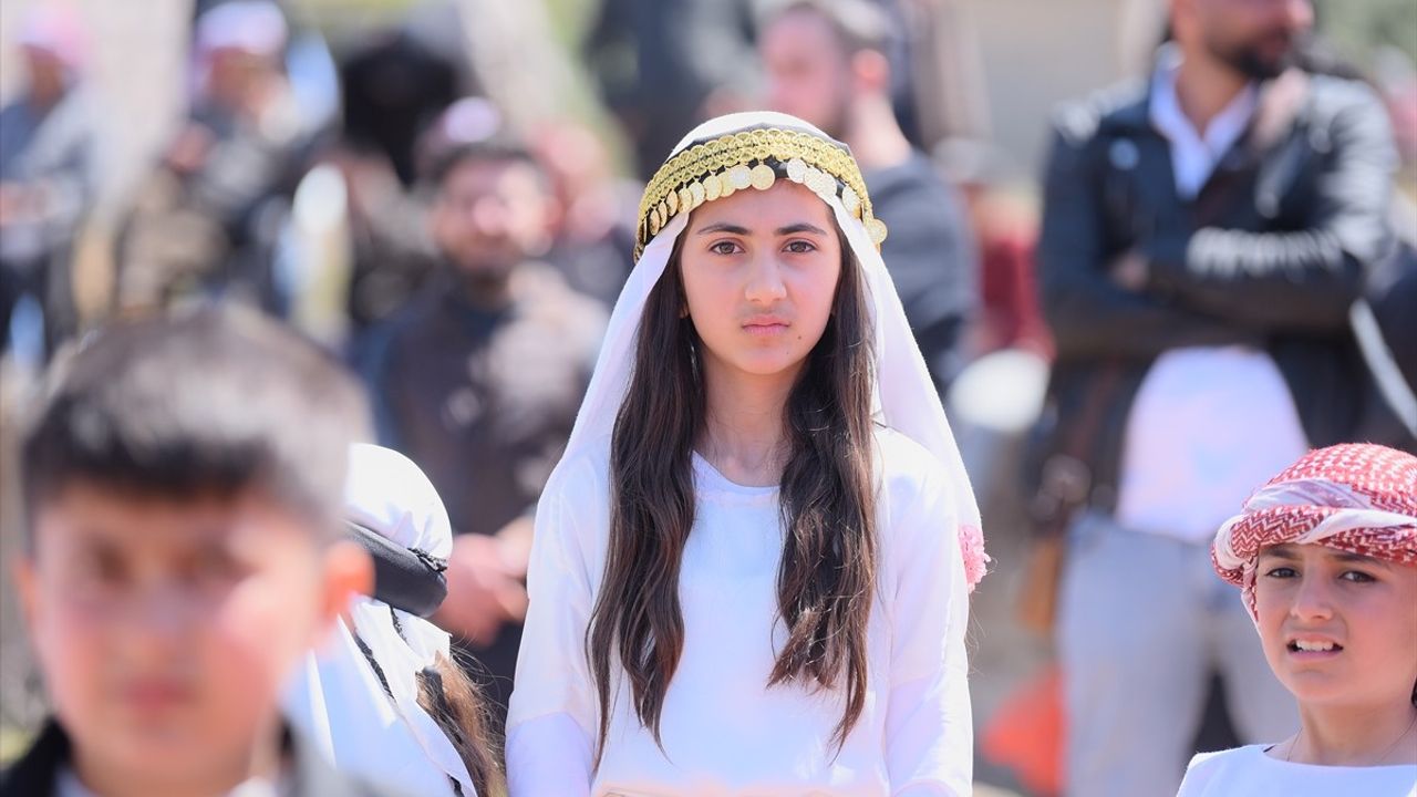 Ezidiler, Afrin'de Kırmızı Çarşamba Bayramı'nı Geleneksel Törenlerle Kutladı