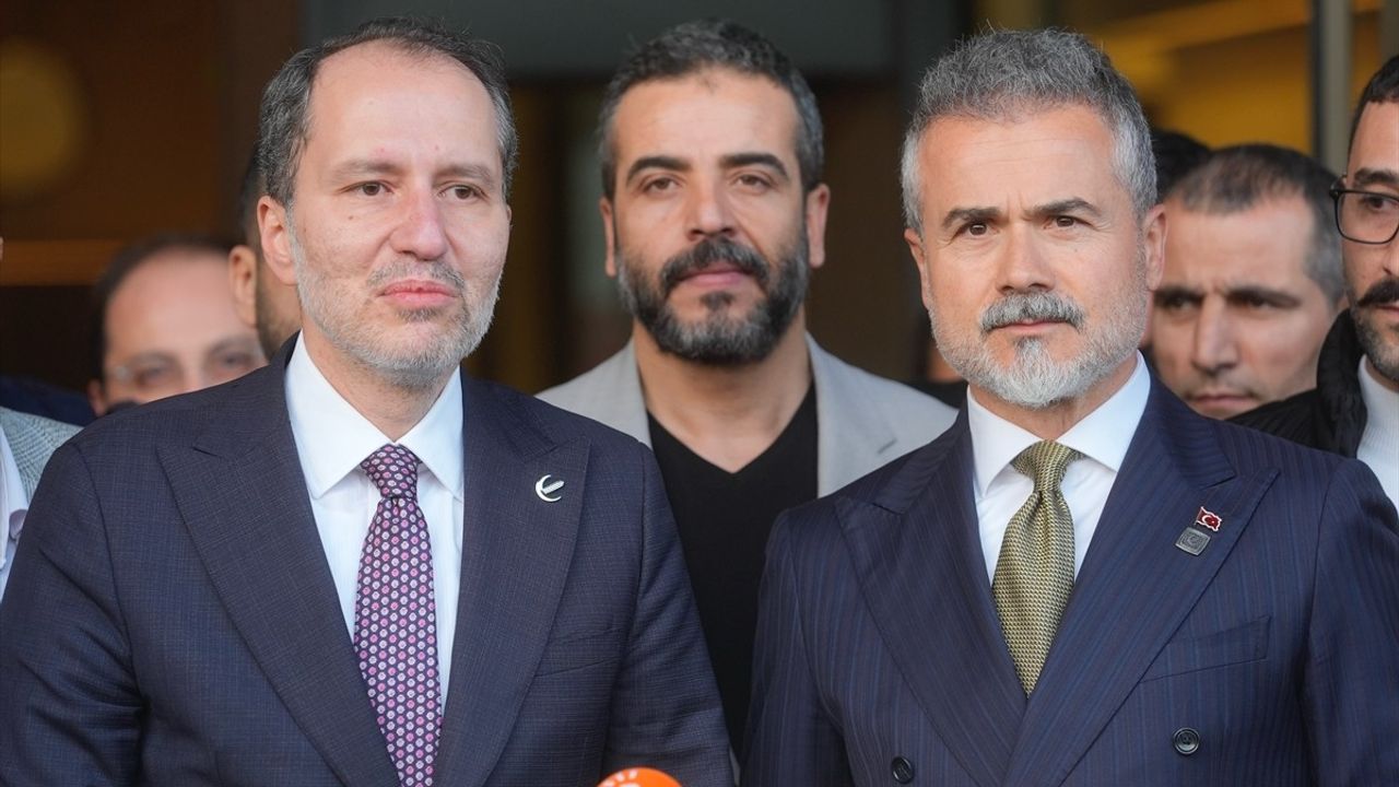 Fatih Erbakan, Sırrı Süreyya Önder'i Hastanede Ziyaret Etti