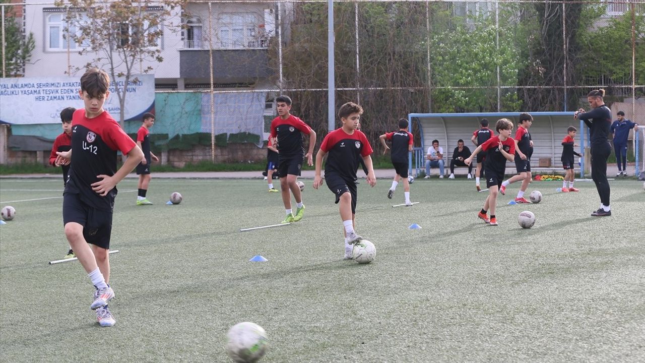 Gaziantep FK Başkanı Memik Yılmaz'dan U21 Takımı Önerisi