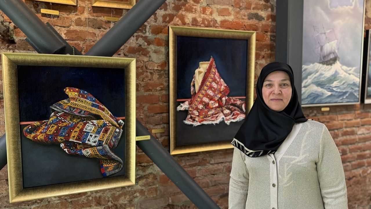Gülşah Adaş'ın 'Ahenk' Sergisi Sanatseverlerle Buluştu