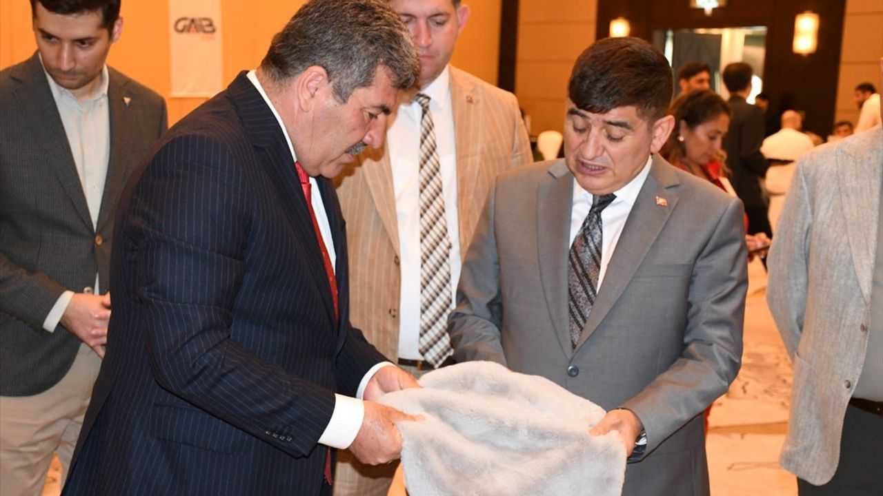Güneydoğu Anadolu Halı İhracatçıları Katar'da Türk Halılarını Lansmanını Yaptı