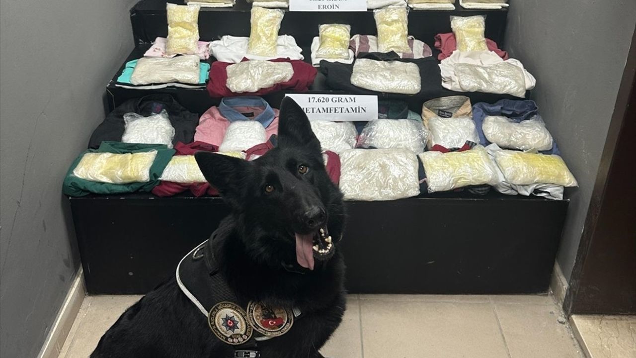 Hakkari'de Uyuşturucu Operasyonu: 21 Kilo Uyuşturucu Madde Ele Geçirildi