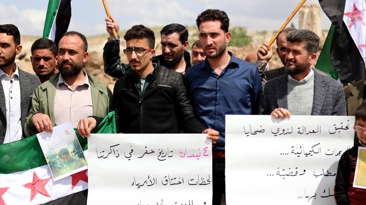 Han Şeyhun'da Kimyasal Saldırının 8. Yıl Dönümünde Protesto Yapıldı