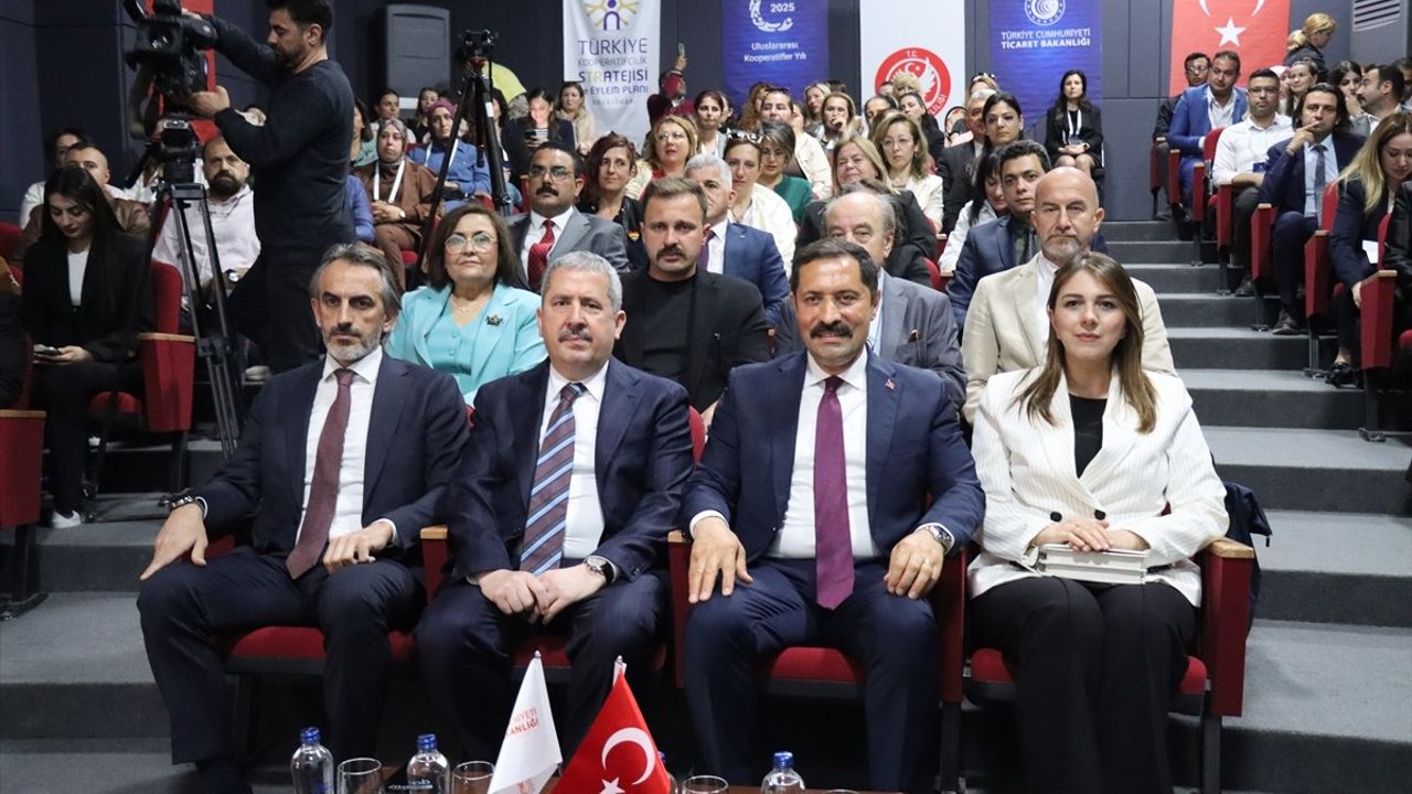 Hatay'da Kadın Kooperatifleri Çalıştayı ve Ürün Tanıtım Günleri Gerçekleştirildi