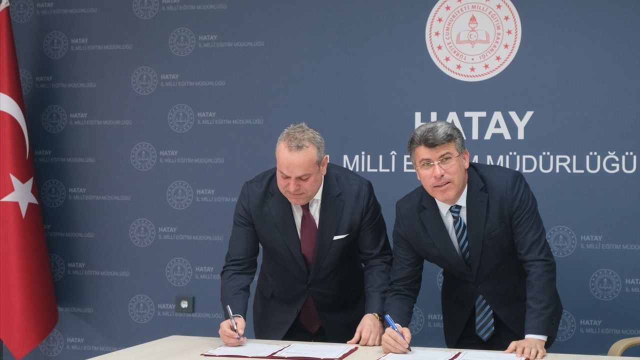 Hatay'da Öğrencilere Robotik Yarışma İçin Eğitim Desteği Sağlandı