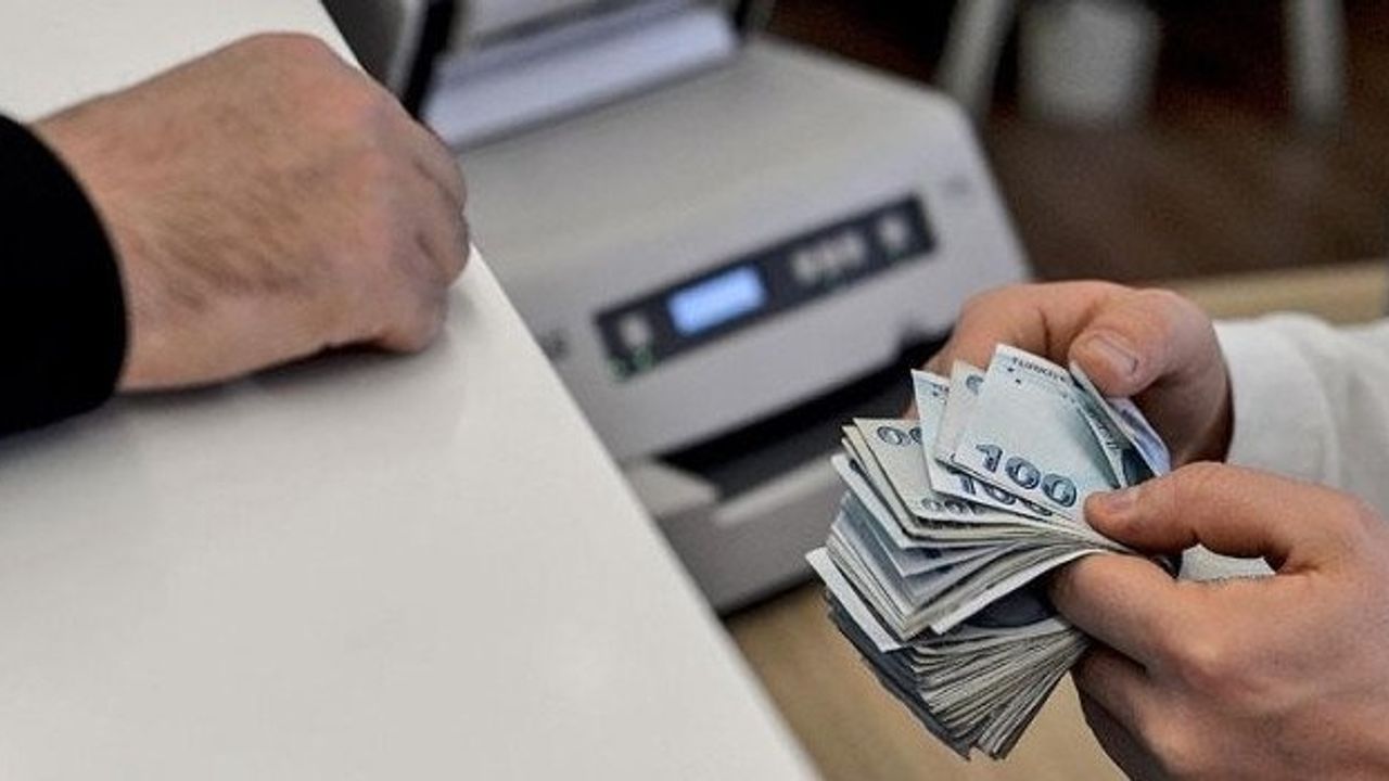 İBB'den Universite Öğrencilerine 3 Nisan'da 15.000 TL Destek Müjdesi