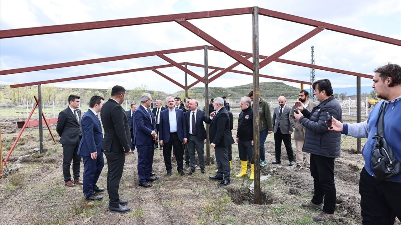 İçişleri Bakan Yardımcısı Karaloğlu Çorum'da Hayvan Koruma Çalışmalarını İnceledi