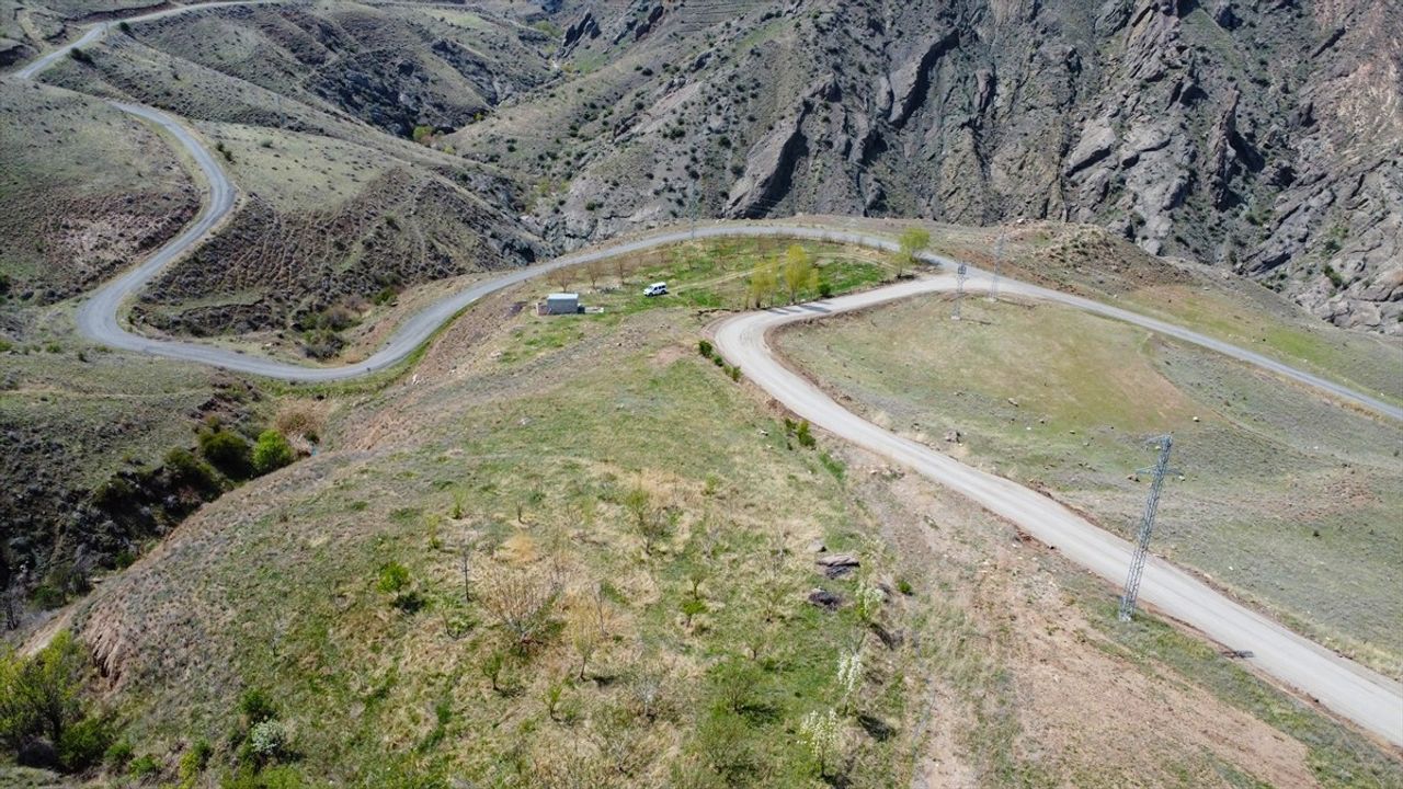Iğdır'nın Dağ Köylerinde Kış Onarımları Devam Ediyor