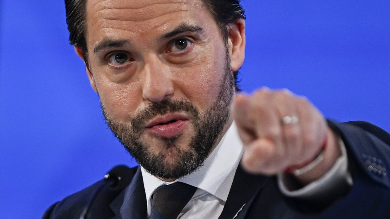 IMF, Artan Belirsizliklerin Küresel Finansal İstikrara Etkisini Vurguladı