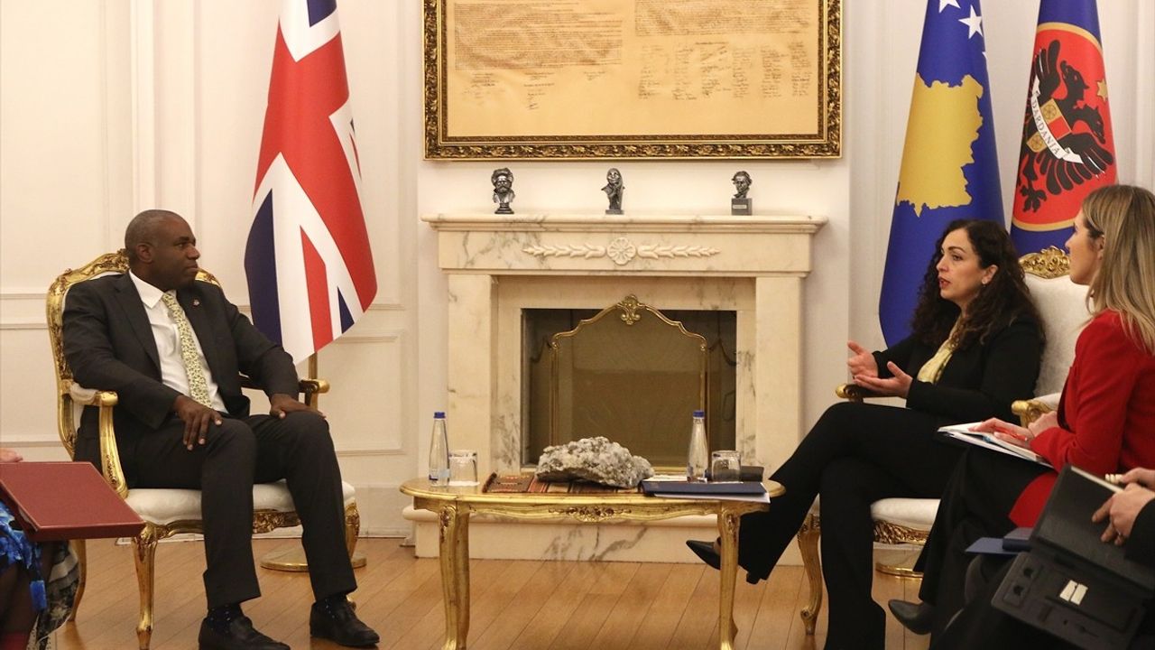 İngiltere, Kosova ve Sırbistan Arasında Barışçıl Normalleşme İstiyor