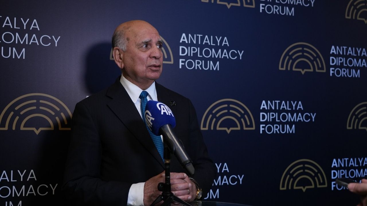 Irak Dışişleri Bakanı Fuad Hüseyin, Türkiye ile İlişkilerin Gelişimi Üzerine Değerlendirmelerde Bulundu