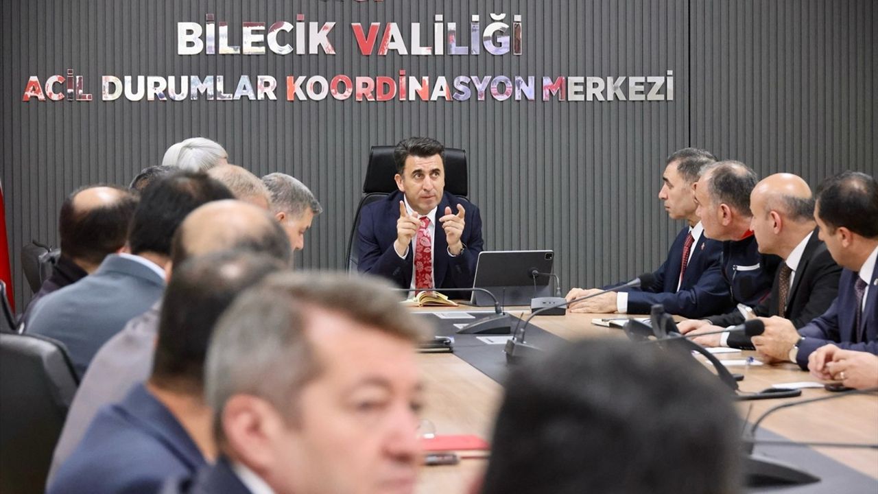 İstanbul'da Meydana Gelen 6,2 Büyüklüğündeki Deprem Bilecik'te Hissedildi