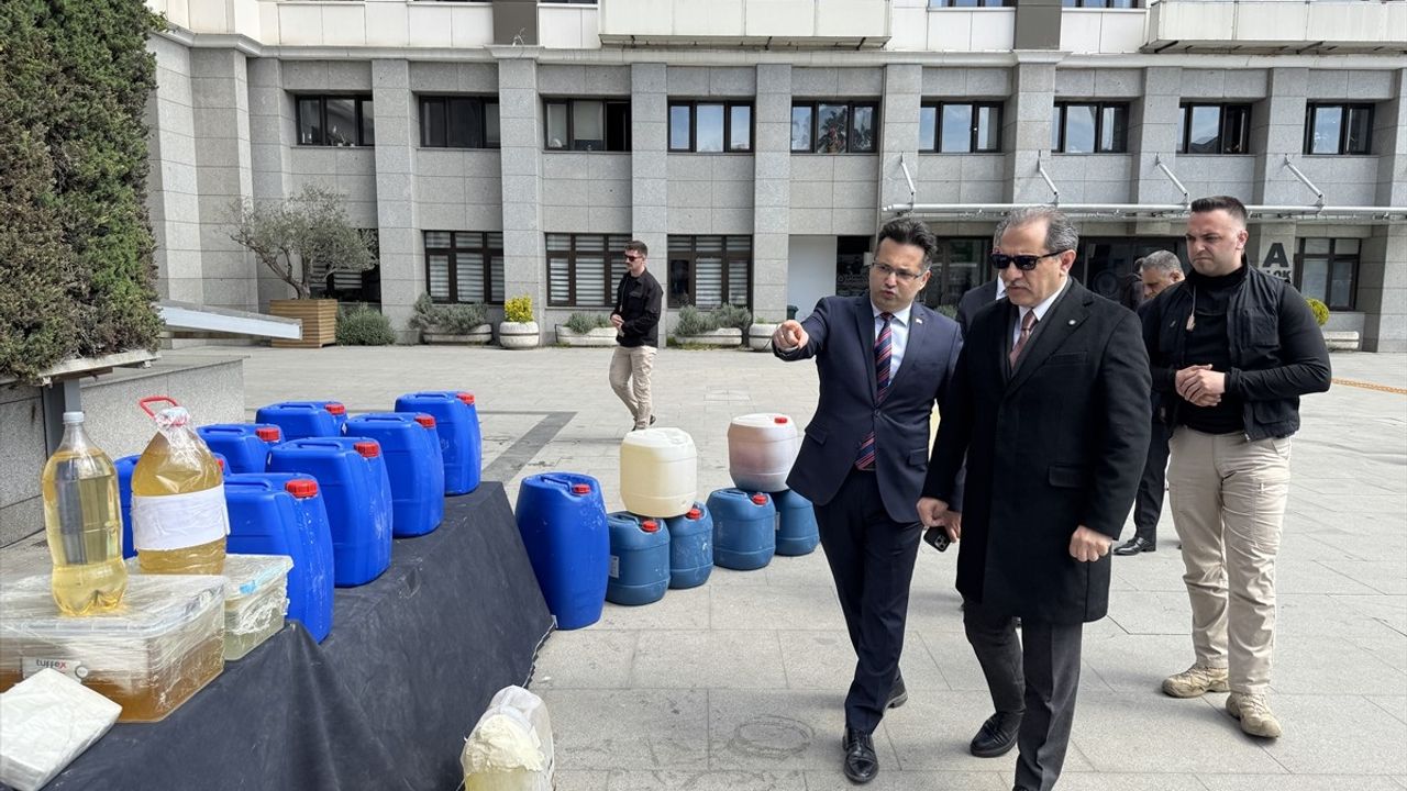İstanbul'da Uyuşturucu Operasyonu: 1,3 Ton Uyuşturucu Madde ve 3 Tutuklama