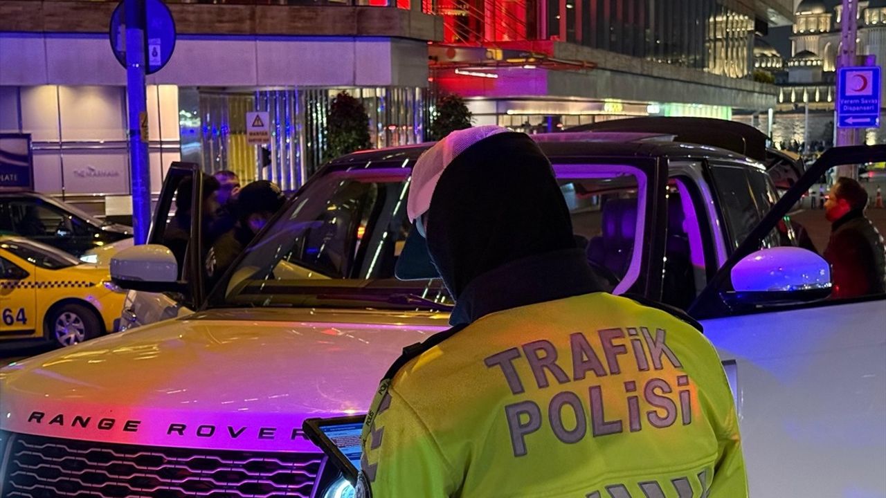 İstanbul Polisi Huzur Uygulamasıyla Denetimlerini Artırdı