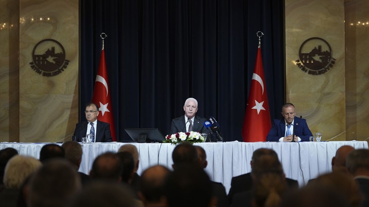 İstanbul Valisi Gül: Deprem İstanbul'da Korku Oluşturdu ama Kurumsal Kapasiteyi Ortaya Çıkardı