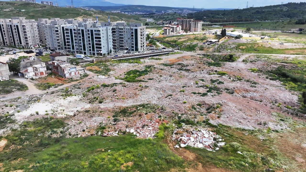 İzmir'de Kentsel Dönüşüm Projesi İçin Eylem Düzenlendi