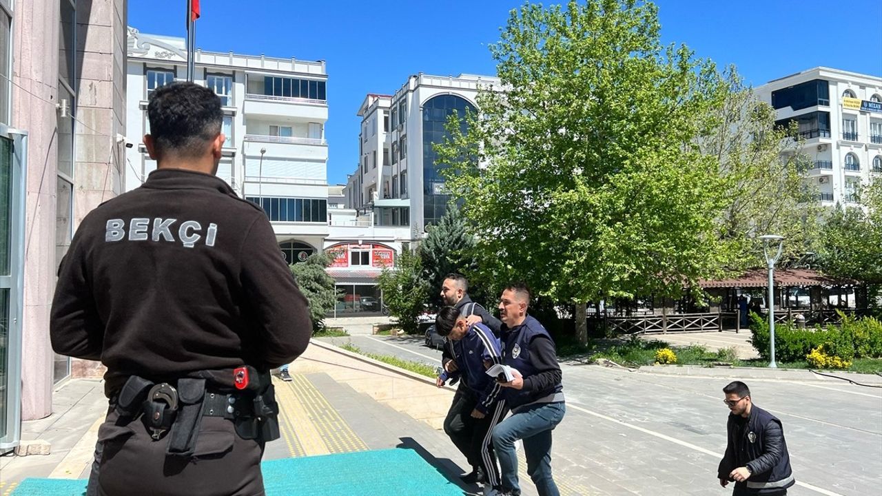 Kahramanmaraş'ta Sosyal Medyada Cinayet Faillerini Öven Şüpheli Tutuklandı