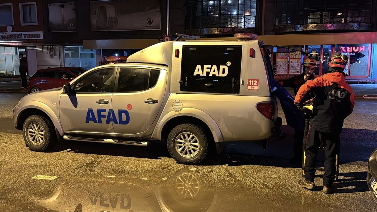 Karabük'te Düşen Yaşlı Adamı AFAD Kurtardı