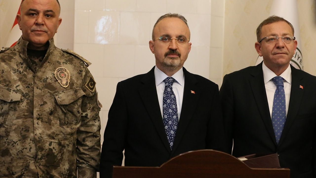 Kars'ta Sokak Hayvanları Değerlendirme Toplantısı Yapıldı