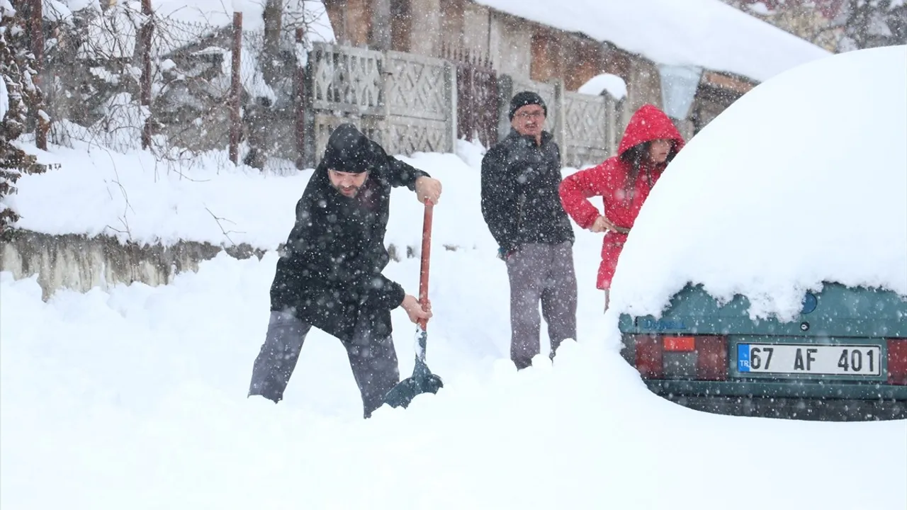 Kastamonu Ağlı'da Kar Kalınlığı 50 Santimetreyi Aştı