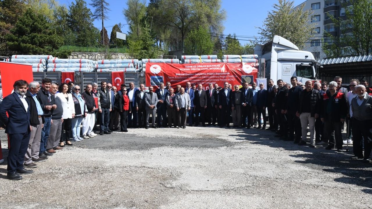 Kastamonu'da Üreticilere Sera Örtüsü Dağıtımı Yapıldı