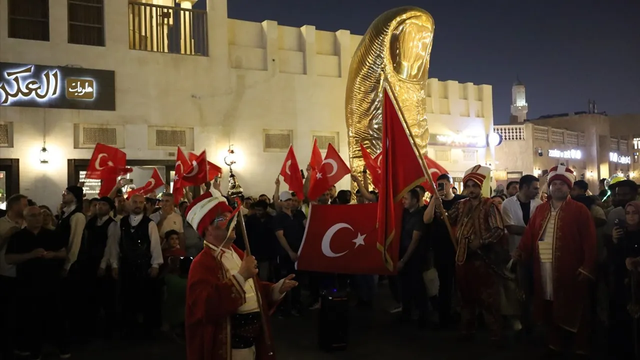 Katar'da Mehter Yürüyüşü ve Horon Gösterisi Yoğun İlgi Gördü
