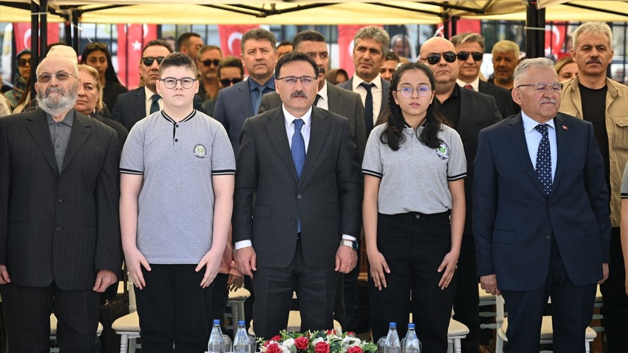 Kayseri ve Çevre İllerde 23 Nisan Ulusal Egemenlik ve Çocuk Bayramı Coşkuyla Kutlandı