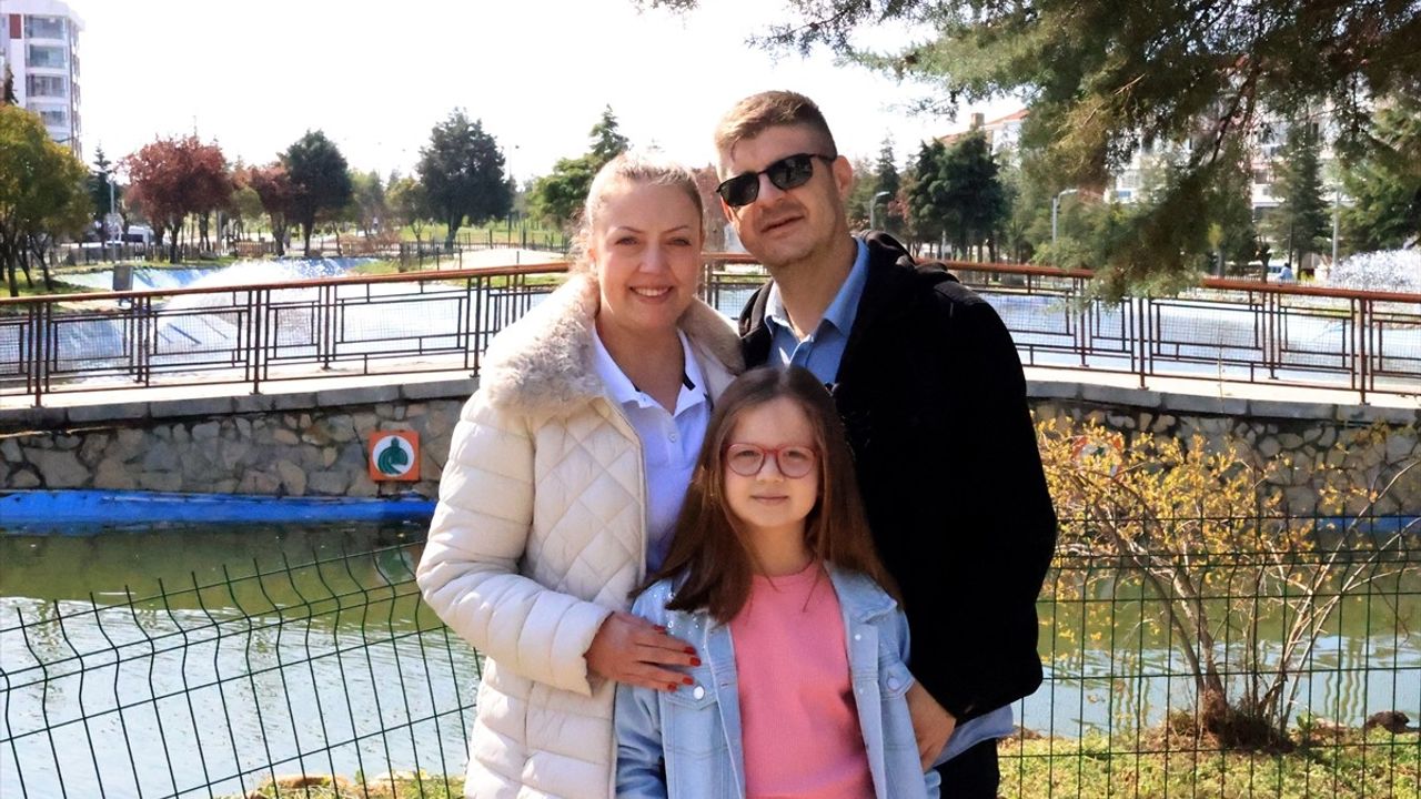 Kemik İliği Bağışıyla Kanseri Yenen Kübra İmrak, Sporla Sağlıklı Yaşamını Sürdürüyor