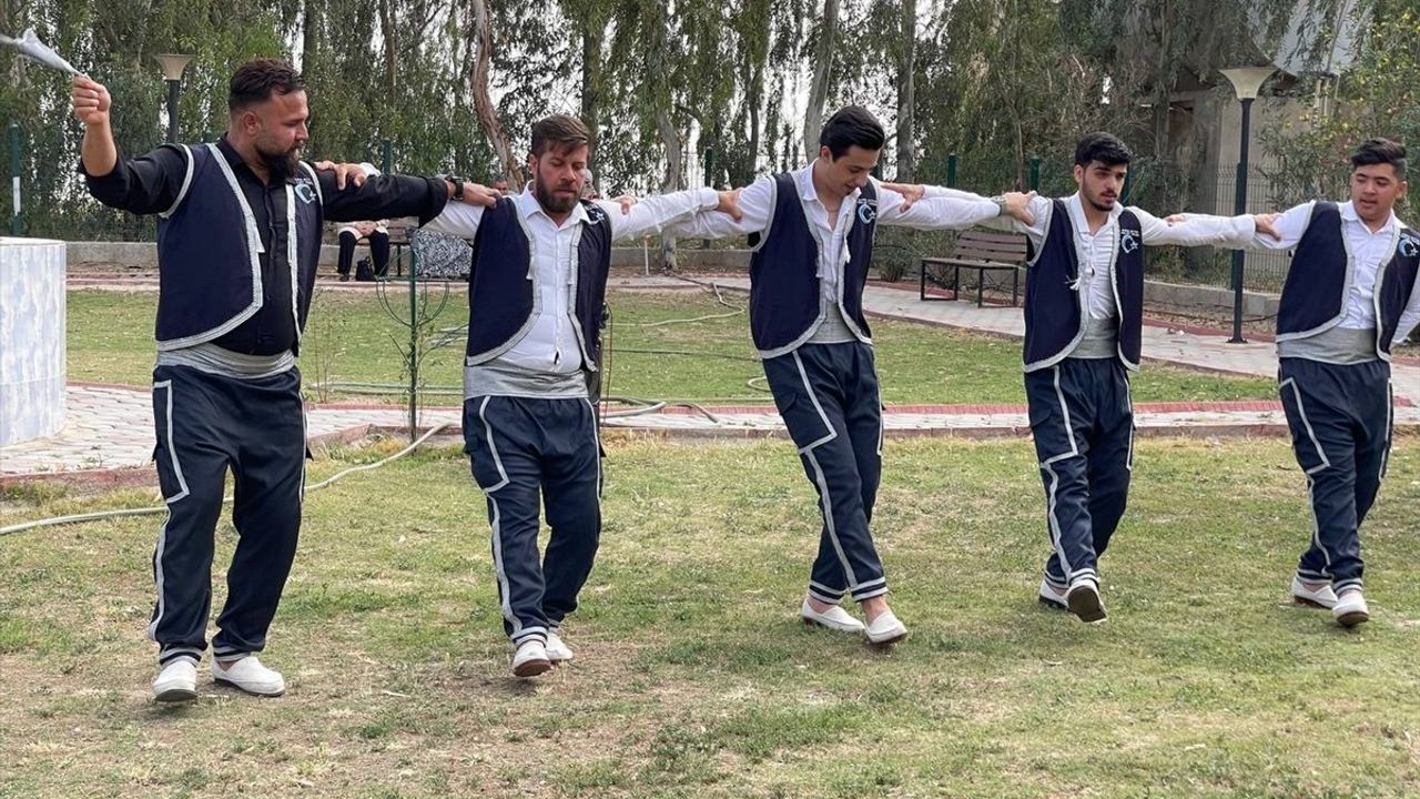 Kerkük'te 23 Nisan Ulusal Egemenlik ve Çocuk Bayramı Coşkuyla Kutlandı