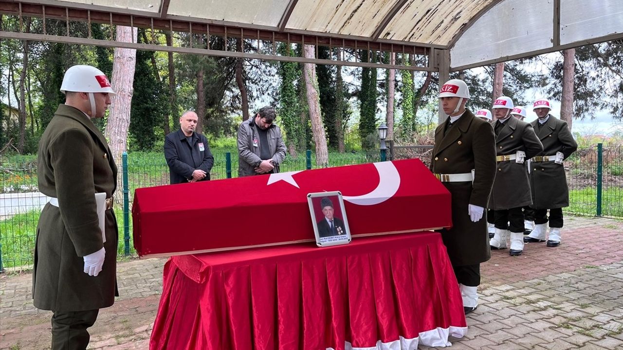 Kıbrıs Gazisi Hacı Raif Demet Samsun'da Son Yolculuğuna Uğurlandı