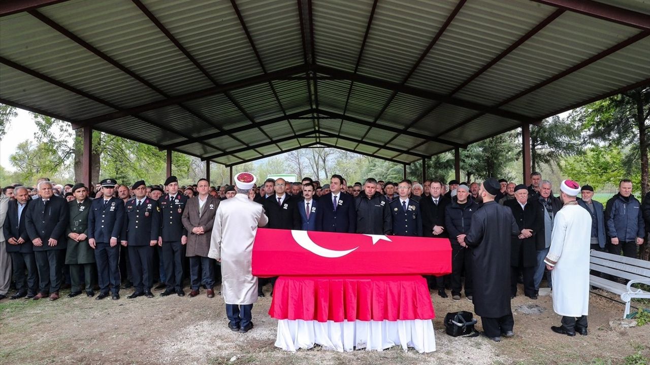 Kıbrıs Gazisi Mazlum Göçmez Tokat'ta Son Yolculuğuna Uğurlandı