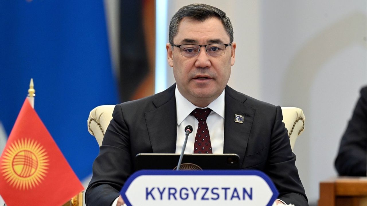 Kırgızistan Cumhurbaşkanı Caparov, Avrupa İş Dünyasına Yatırım Çağrısında Bulundu