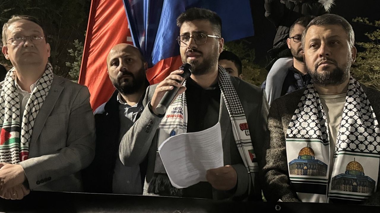 Kırklareli'nde İsrail'in Gazze Saldırılarına Protesto Düzenlendi