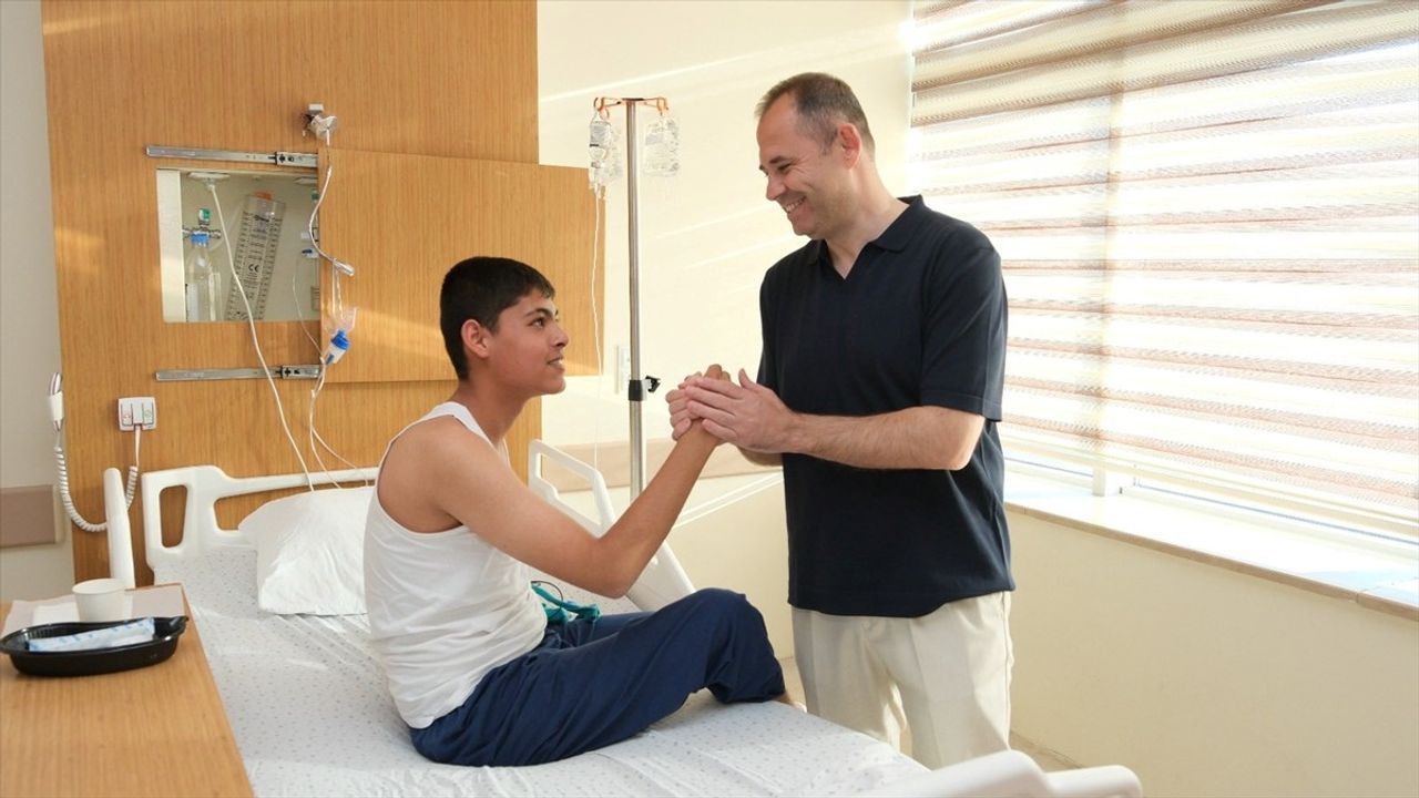 Kırklareli'ndeki Süs Havuzunda Elektrik Akımına Kapılanların Tedavisi Devam Ediyor