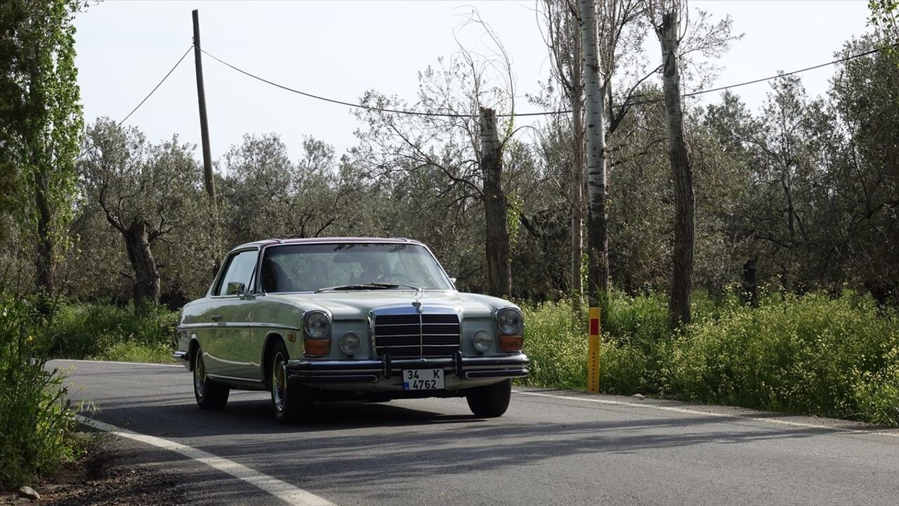 Klasik Otomobil Tutkunları Kazdağları'nda Bir Araya Geldi