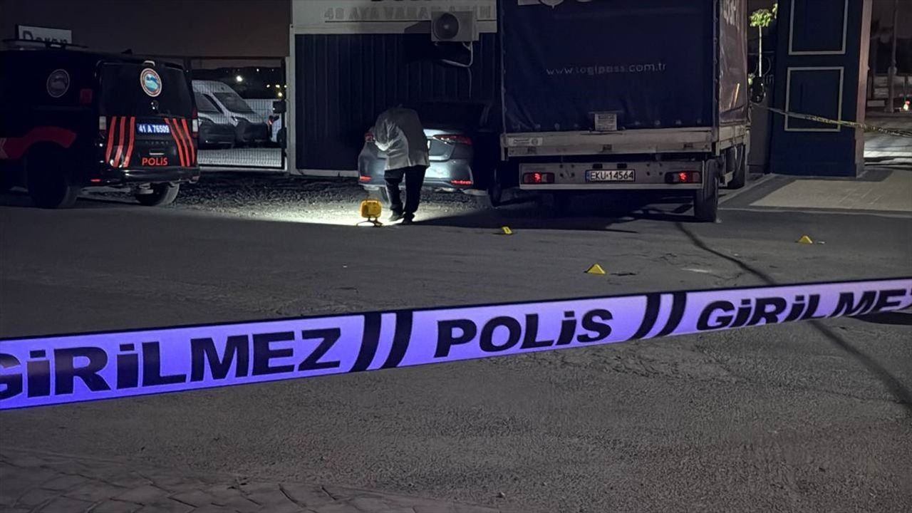 Kocaeli Darıca'da Gruplar Arasında Kavga: 5 Yaralı