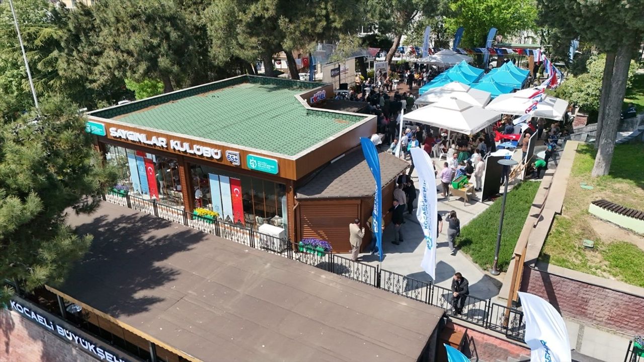 Kocaeli'de 65 Yaş ve Üstü İçin Saygınlar Kulübü Açıldı