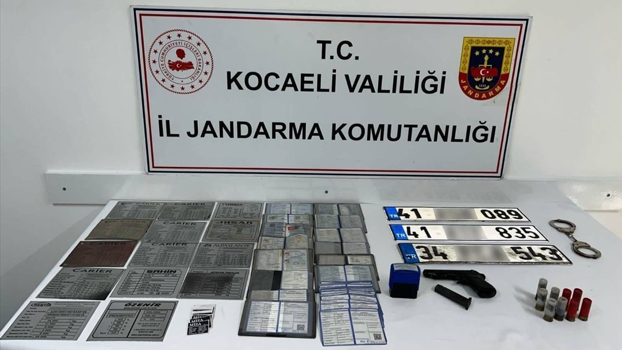 Kocaeli merkezli 'change' araç operasyonunda 6 şüpheli tutuklandı