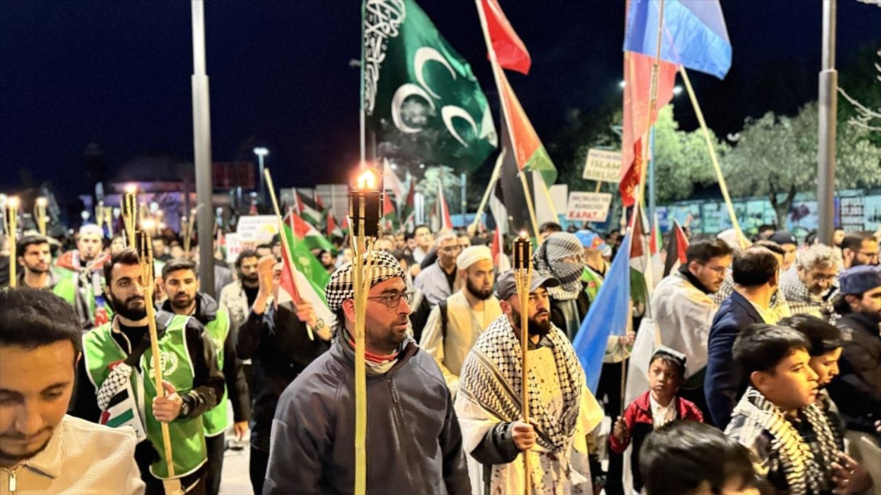 Konya'da Gazze'ye Destek Yürüyüşü Gerçekleşti