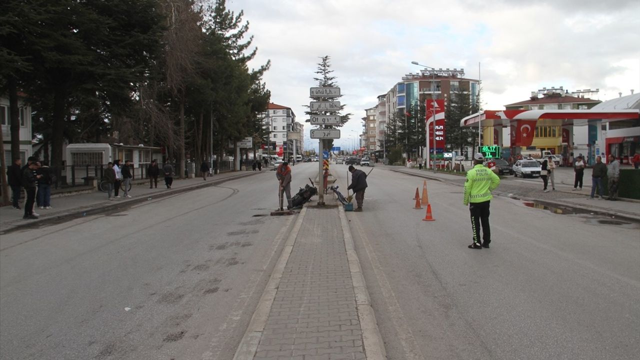 Konya'da Motosikletle Çarpışan Bisikletli Mehmet Döşemeci Hayatını Kaybetti