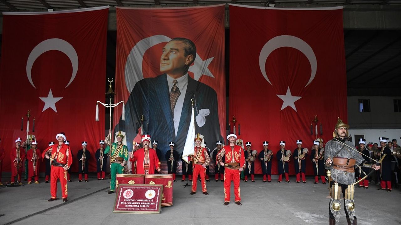 Kosova'da 23 Nisan Ulusal Egemenlik ve Çocuk Bayramı Şenliği