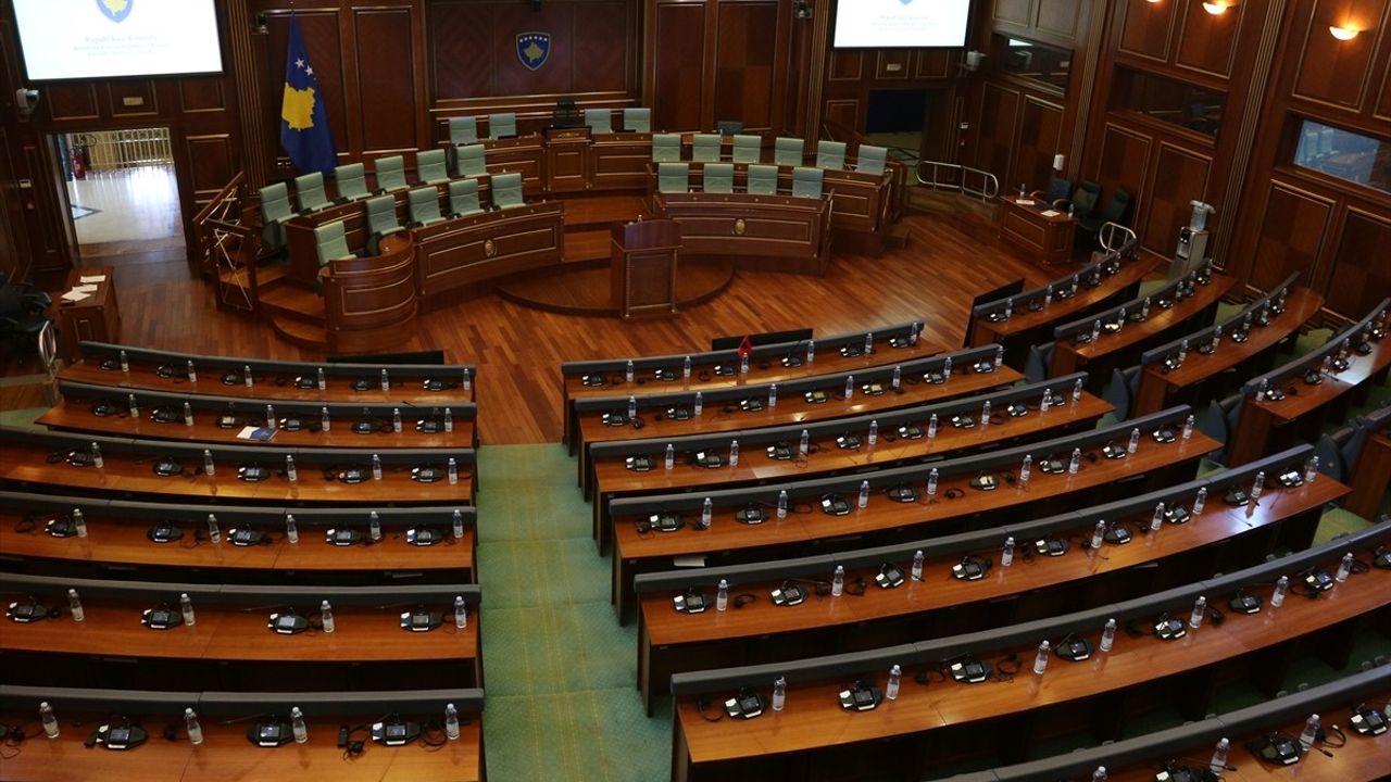 Kosova Meclisi'nde Yeni Meclis Başkanı Seçilemedi