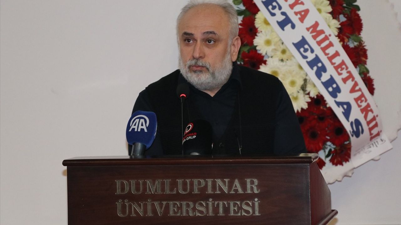 Kütahya'da Anadolu'da İlk Bilimler Ansiklopedisi Sempozyumu Düzenlendi