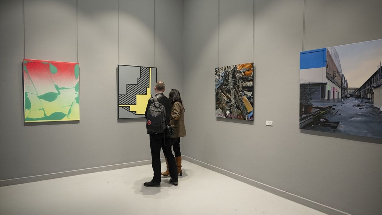 Macaristan Sanat Akademisi'nden 'Resimler Alemi' Sergisi Ankara'da Açıldı