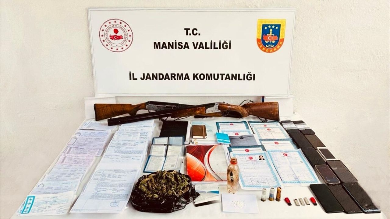 Manisa'da Tefecilik Operasyonunda 11 Zanlı Gözaltına Alındı