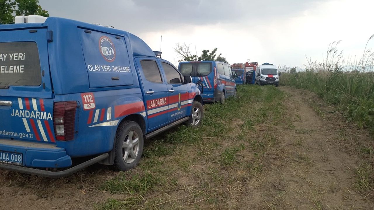 Manisa'da Traktör Devrildi: Sürücü Hayatını Kaybetti