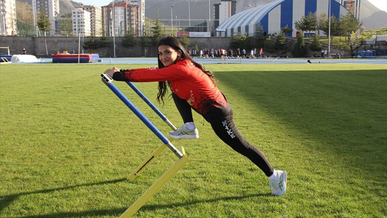 Milli Atlet Sinem Yurt, 2025 EYOF Şampiyonluğunu Hedefliyor